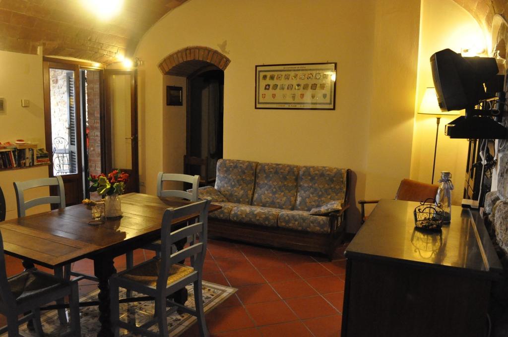 Podere Le Monache Монтайоне Номер фото